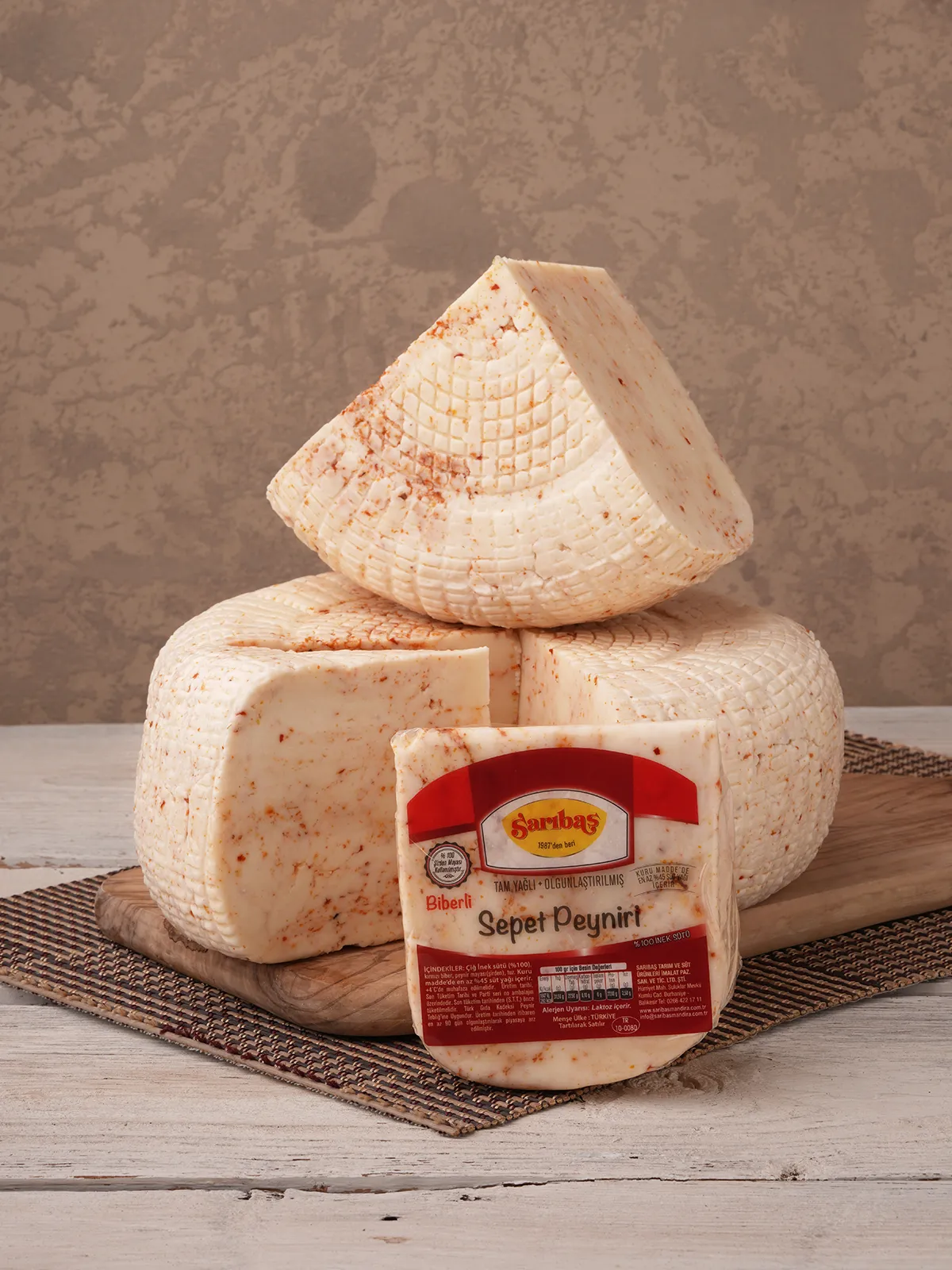 Kırmızı Biberli Sepet Peyniri – 350GR